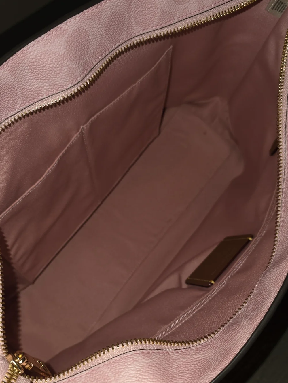Coach Outlet Station Tote Bag In Signature Canvas. Powder Pink 2026. - Picture 10 of 12